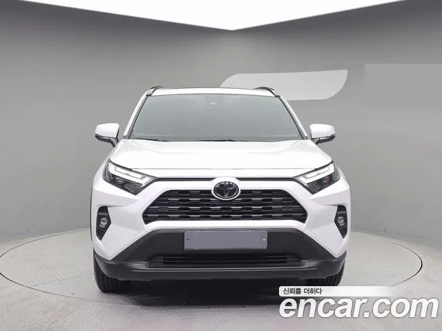 Toyota RAV4 — Фото автомобиля 4