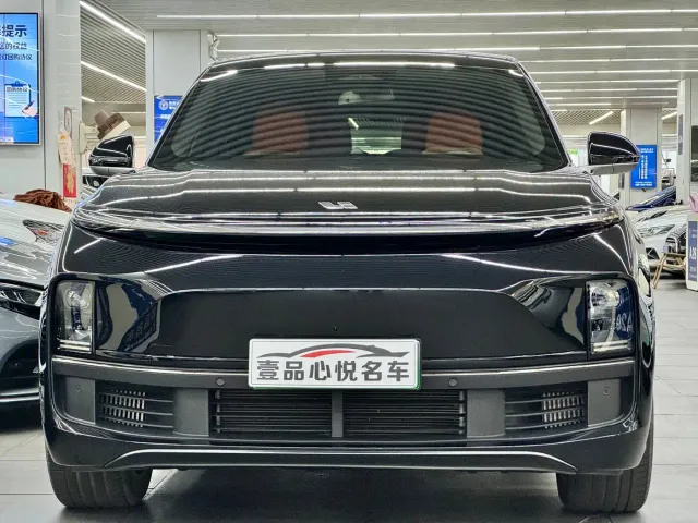 Li Auto L9 — Фото автомобиля 2