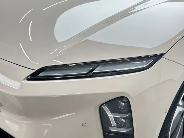 Nio ET5 — Фото автомобиля 17