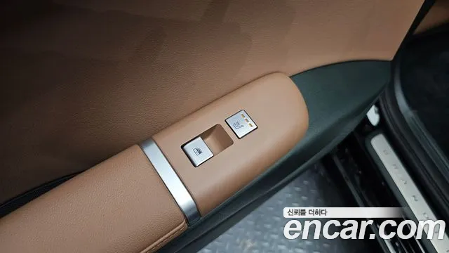 Hyundai Grandeur GN7 — Фото автомобиля 29