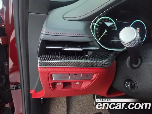 Genesis G80 Бензин 2.5 турбо AWD — Фото автомобиля 12