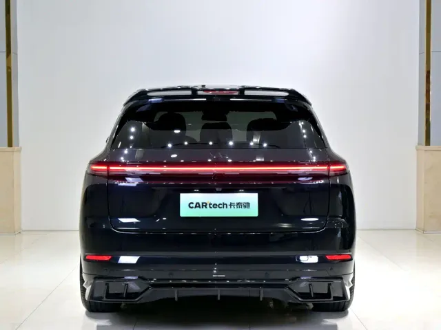 Li Auto L7 — Фото автомобиля 24