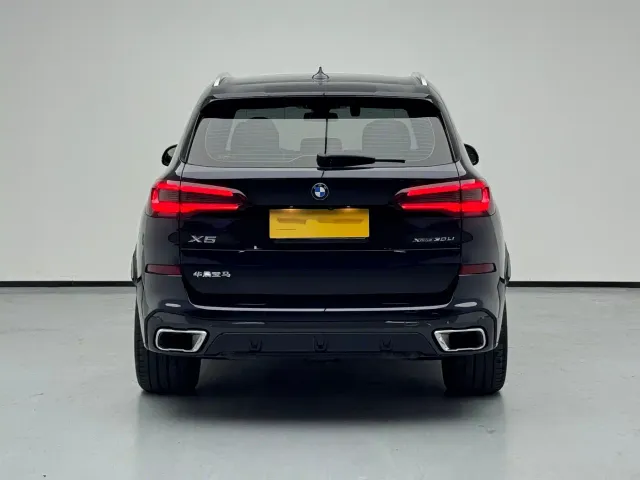BMW X5 — Фото автомобиля 6