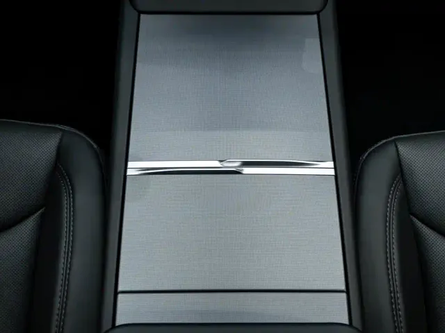 Tesla Model Y — Фото автомобиля 19
