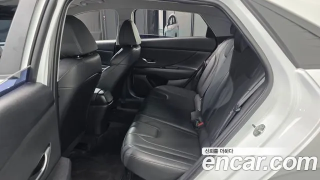 Hyundai Avante CN7 — Фото автомобиля 18