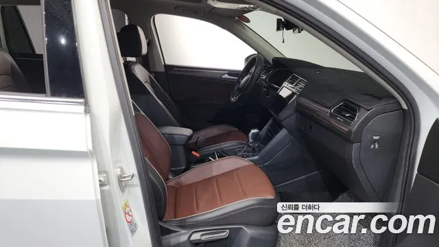 Volkswagen Tiguan — Фото автомобиля 22