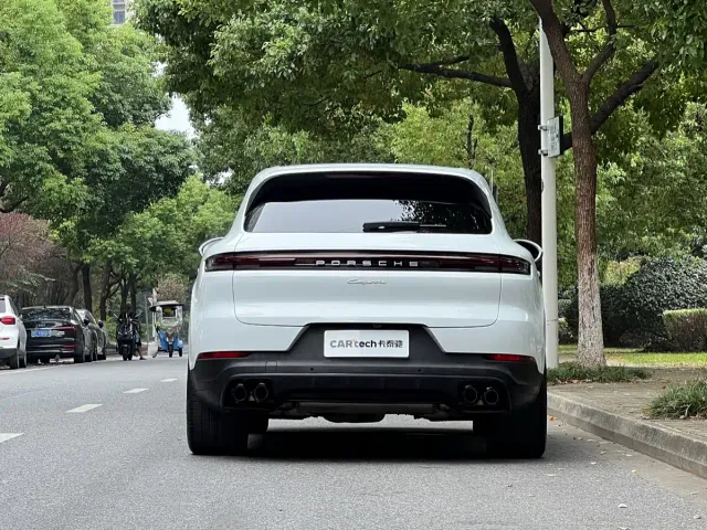 Porsche Cayenne 2024 Cayenne 3.0T — Фото автомобиля 4