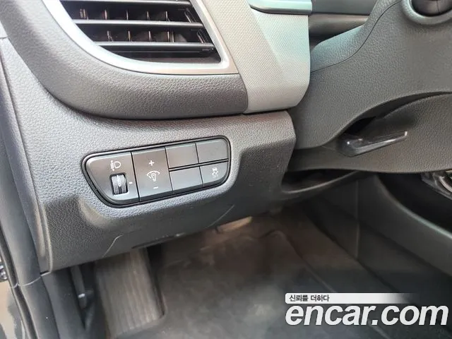 Kia Seltos New — Фото автомобиля 24
