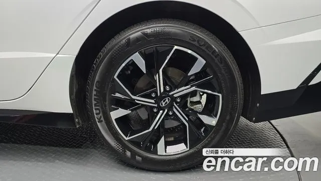 Hyundai Sonata — Фото автомобиля 20