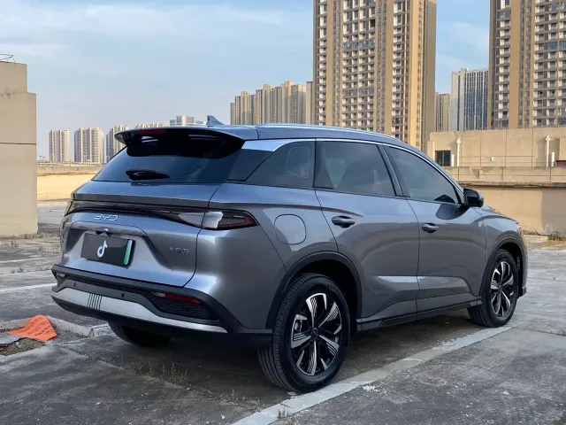 BYD Seal 05 DM-i — Фото автомобиля 5