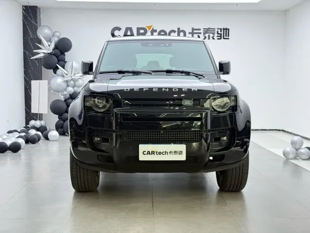 Land Rover Defender — Фото автомобиля 2