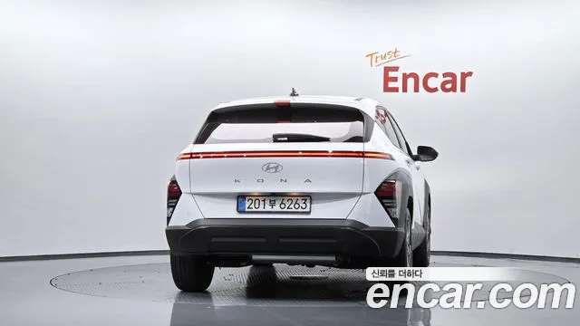 Hyundai Kona SX2 — Фото автомобиля 4