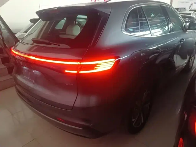 Geely Galaxy Starship 7 EM-i — Фото автомобиля 5