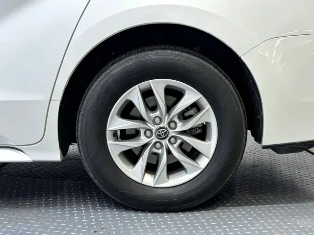 Toyota Granvia — Фото автомобиля 15