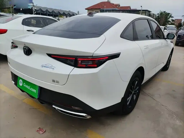 Changan Lamore — Фото автомобиля 6