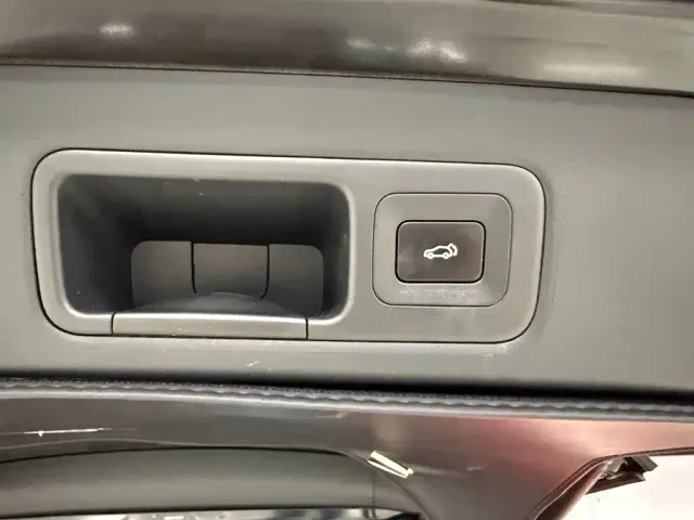 GAC Trumpchi M8 — Фото автомобиля 21