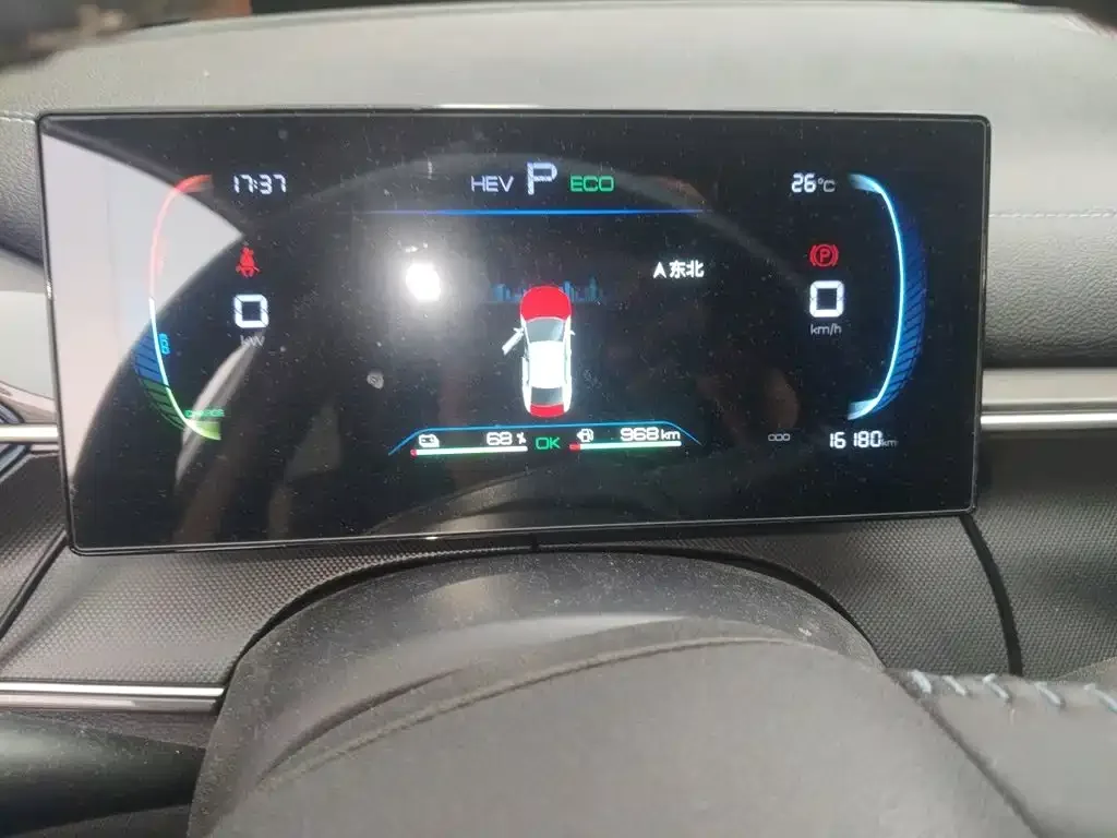 BYD Destroyer 05 2024 Glory Edition DM-i 120KM Luxury — Фото автомобиля 7