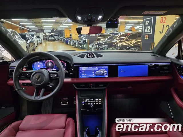 Porsche Macan — Фото автомобиля 7
