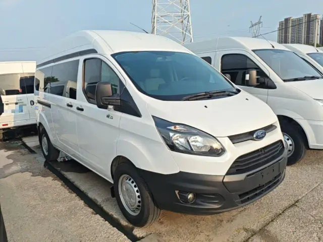 Ford Transit — Фото автомобиля 3