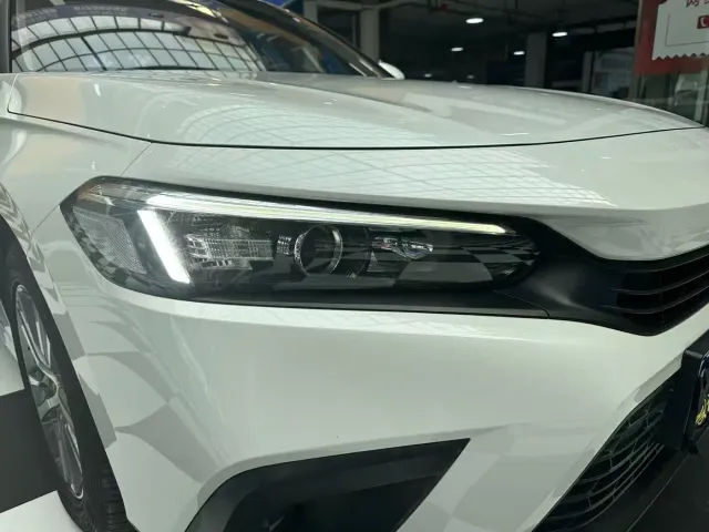 Honda Civic — Фото автомобиля 4
