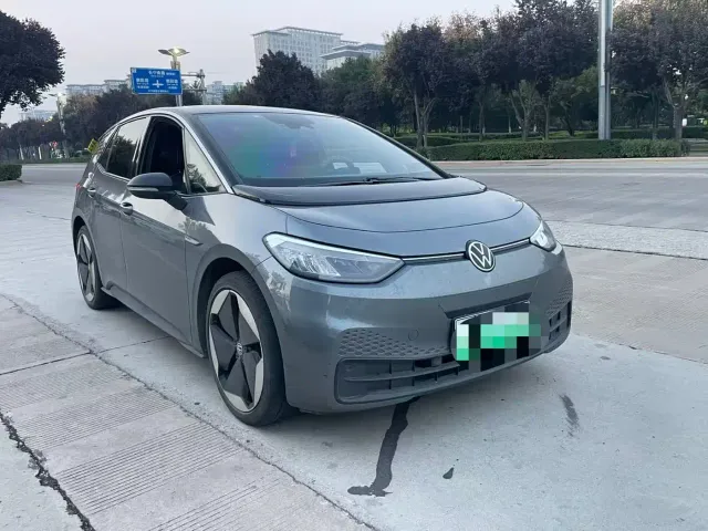Volkswagen ID.3 — Фото автомобиля 3