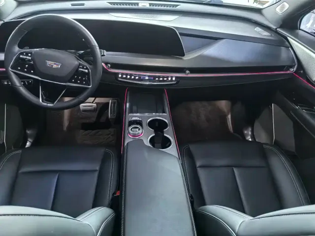 Cadillac XT5 — Фото автомобиля 8