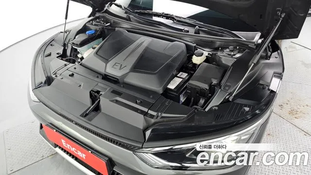 Kia EV6 — Фото автомобиля 6