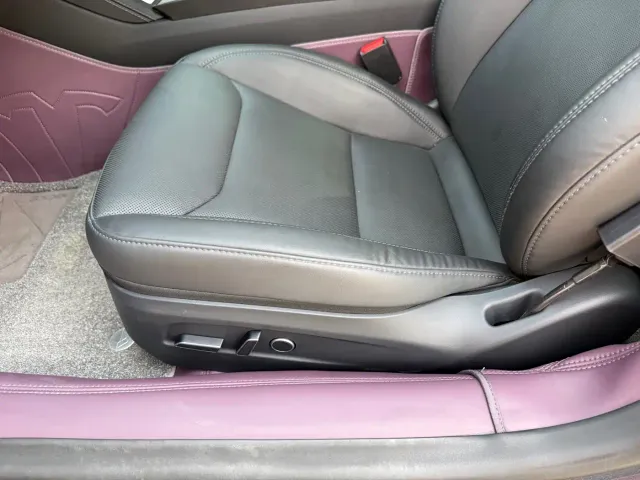 Tesla Model 3 — Фото автомобиля 9