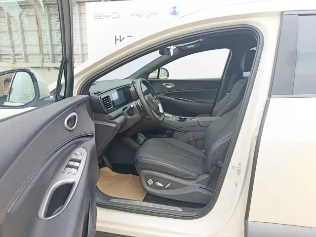 BYD Sealion 06 — Фото автомобиля 7