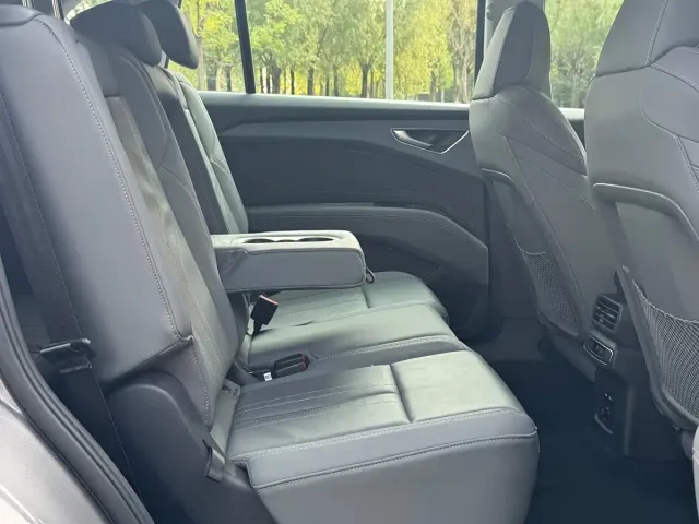 Audi Q5 e-tron — Фото автомобиля 17
