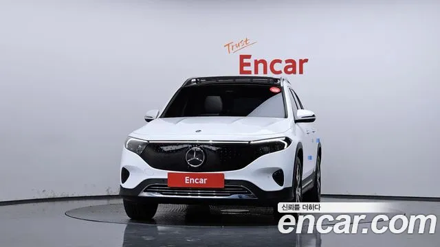 Mercedes-Benz EQB X243 — Фото автомобиля 3