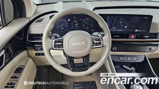 Kia Carnival Generation 4 — Фото автомобиля 12
