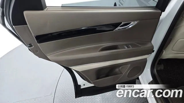 Genesis GV80 — Фото автомобиля 14