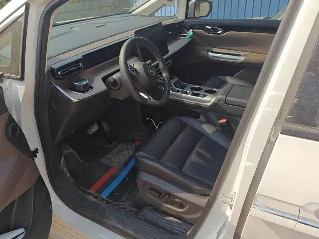 GAC Trumpchi E8 — Фото автомобиля 9