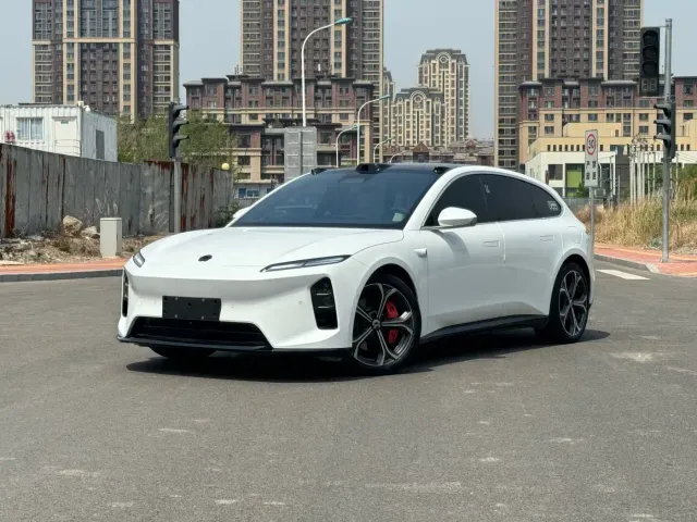 Nio ET5 Touring — Фото автомобиля 2