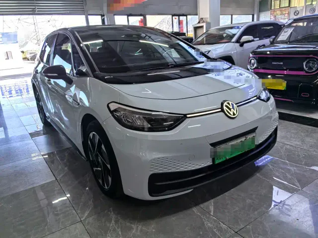 Volkswagen ID.3 — Фото автомобиля 3
