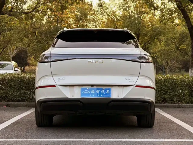 BYD Sealion 06 — Фото автомобиля 6