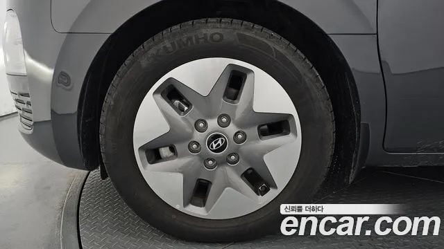 Hyundai Staria Staria 4WD Tourer 9 мест — Фото автомобиля 5