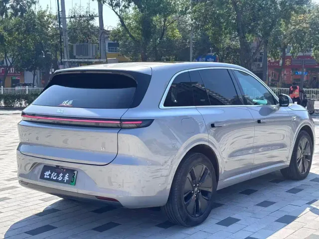Li Auto L6 — Фото автомобиля 7