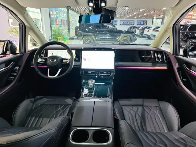 GAC Trumpchi M8 — Фото автомобиля 18