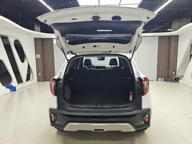 Kia Seltos 2023 1.5L CVT Luxury Edition — Фото автомобиля 9