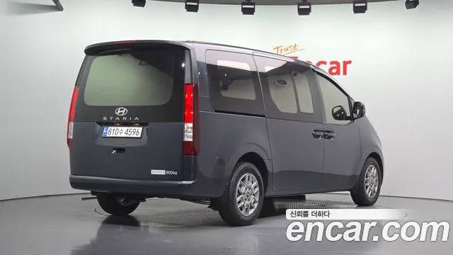 Hyundai Staria — Фото автомобиля 2