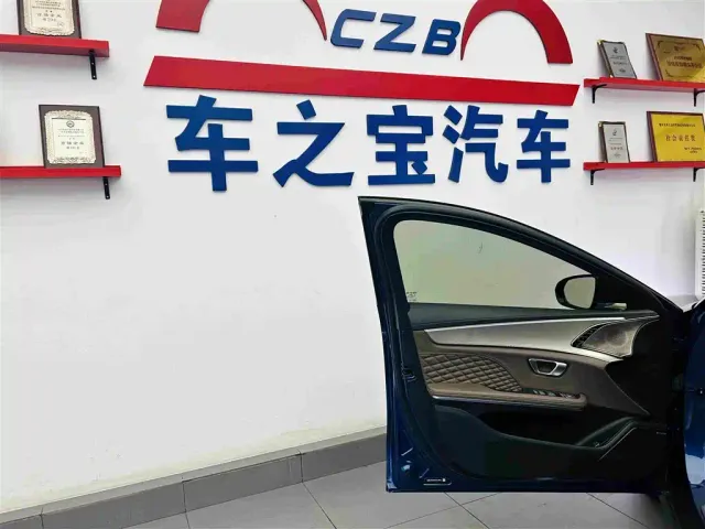 BYD Han — Фото автомобиля 21