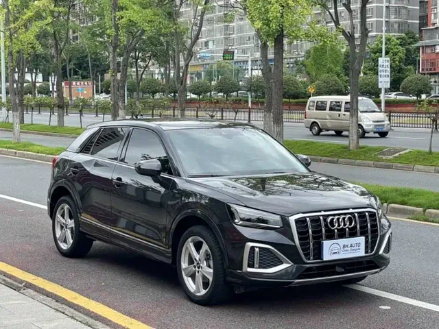 Audi Q2L — Фото автомобиля 3
