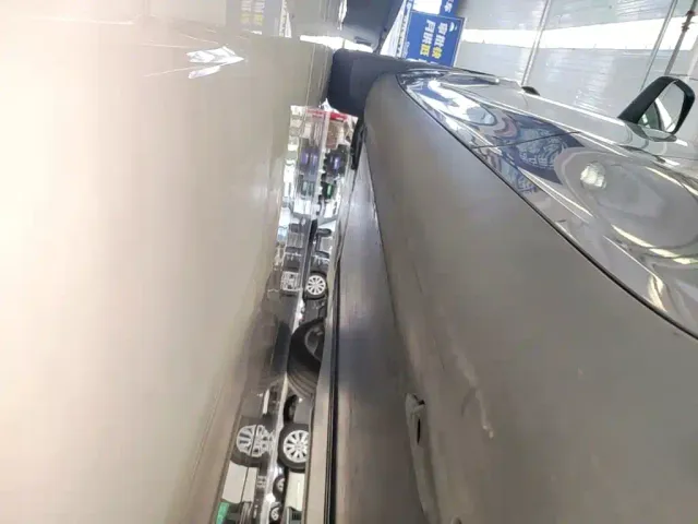 Tesla Model Y — Фото автомобиля 21