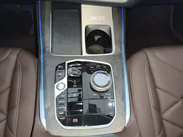 BMW X5 — Фото автомобиля 11