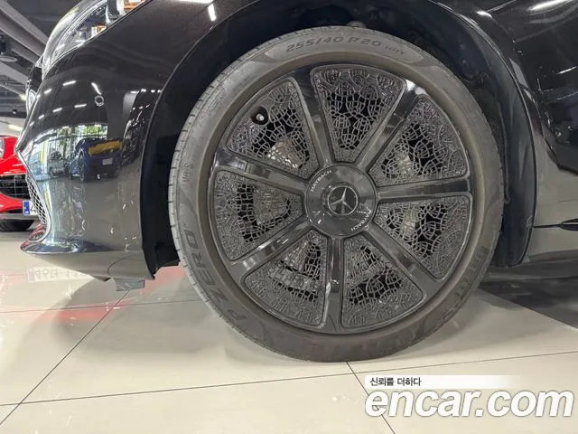 Mercedes-Benz S-Class — Фото автомобиля 14