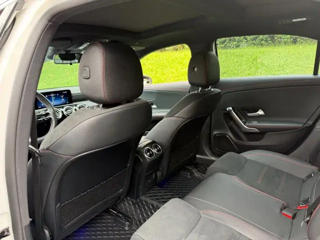 Mercedes-Benz A-Class — Фото автомобиля 11