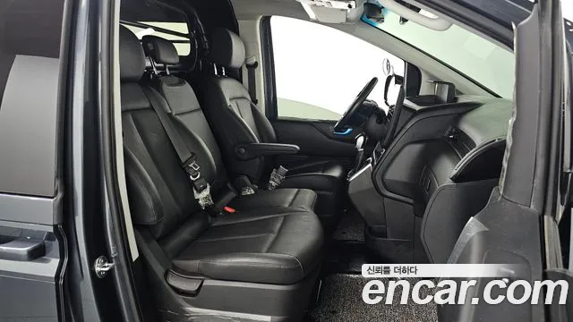 Hyundai Staria — Фото автомобиля 10