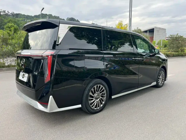 GAC Trumpchi M8 — Фото автомобиля 12